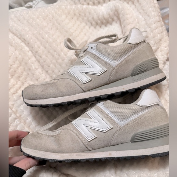 Women’s new balance shoes - Picture 7 of 7